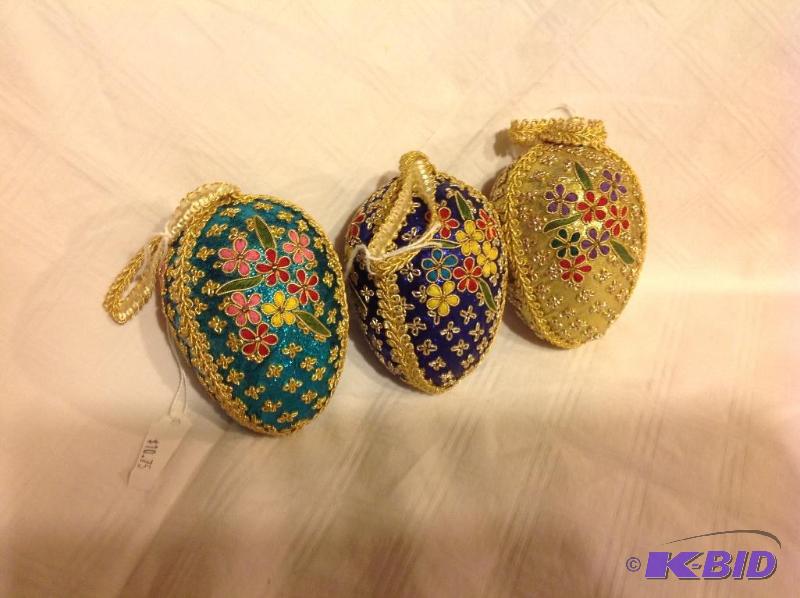 lot 68 image: Embroidered Easter Egg Ornaments