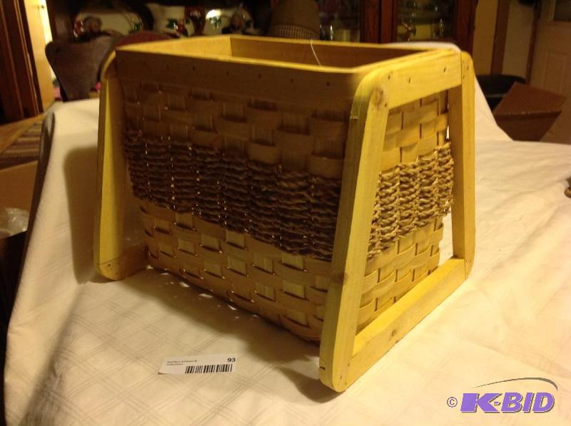 lot 93 image: BASKET