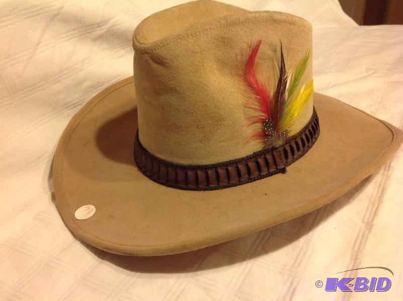 lot 98 image: COWBOY HAT