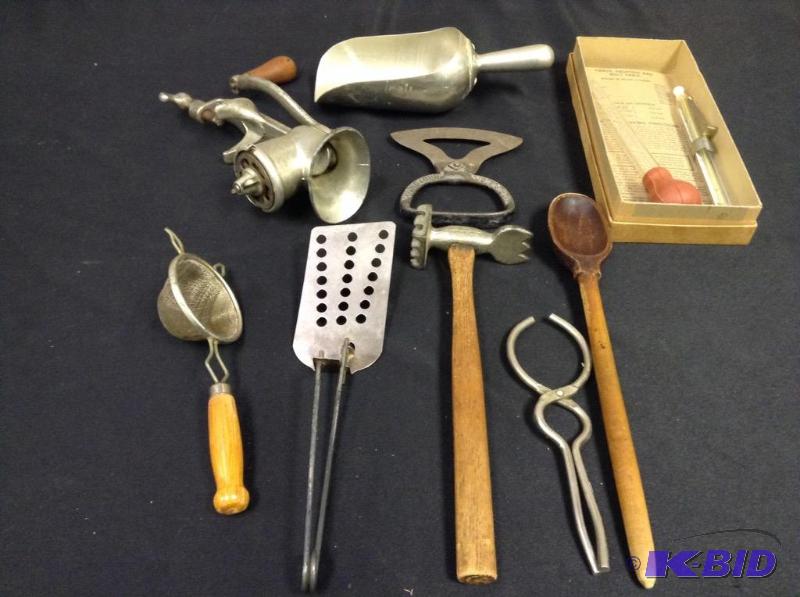 lot 13 image: Lot of vintage kitchen hand tools-scoop, strainer,spatula, grinder and more