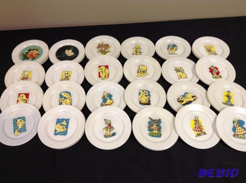 lot 37 image: Lot of vintage Beetleware