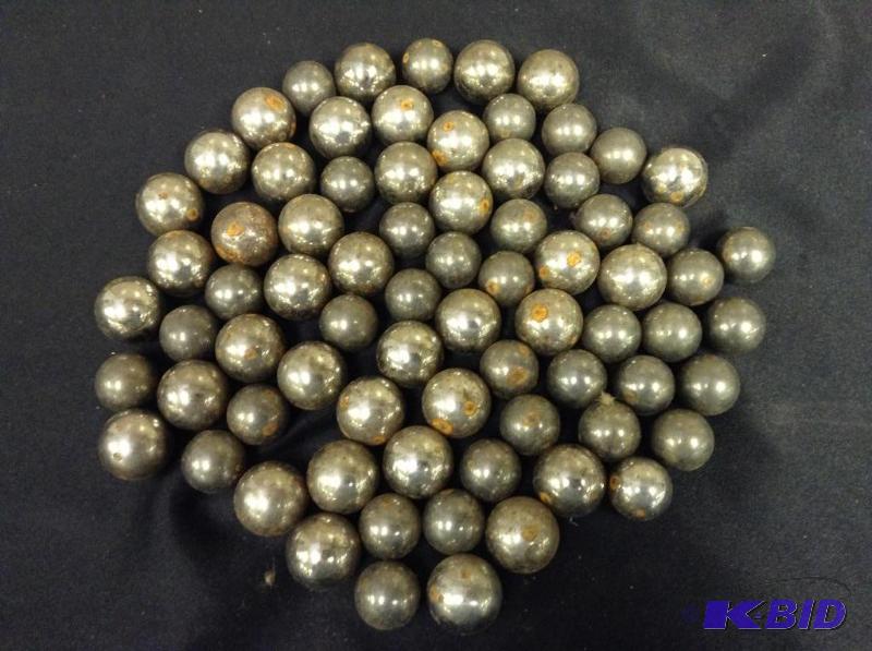 lot 39 image: Lot of Steelie marbles