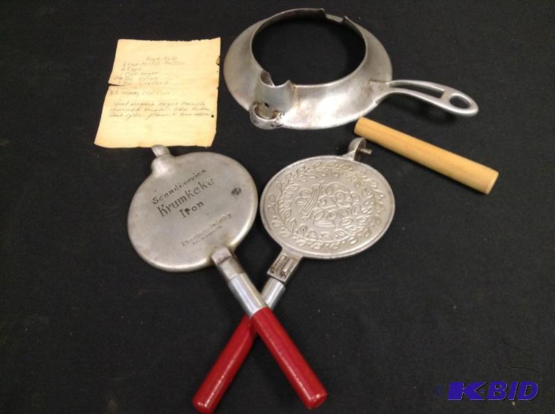lot 47 image: Vintage Krumkake Iron and accessories