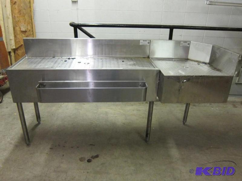 Corner Bar Station