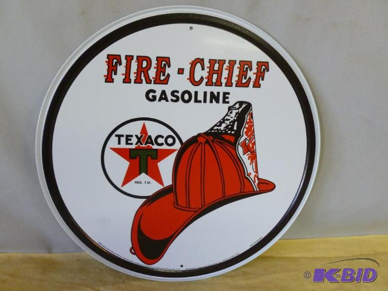 lot 10 image: Collectible Texaco Fire-Chief Gasoline&nbspm...