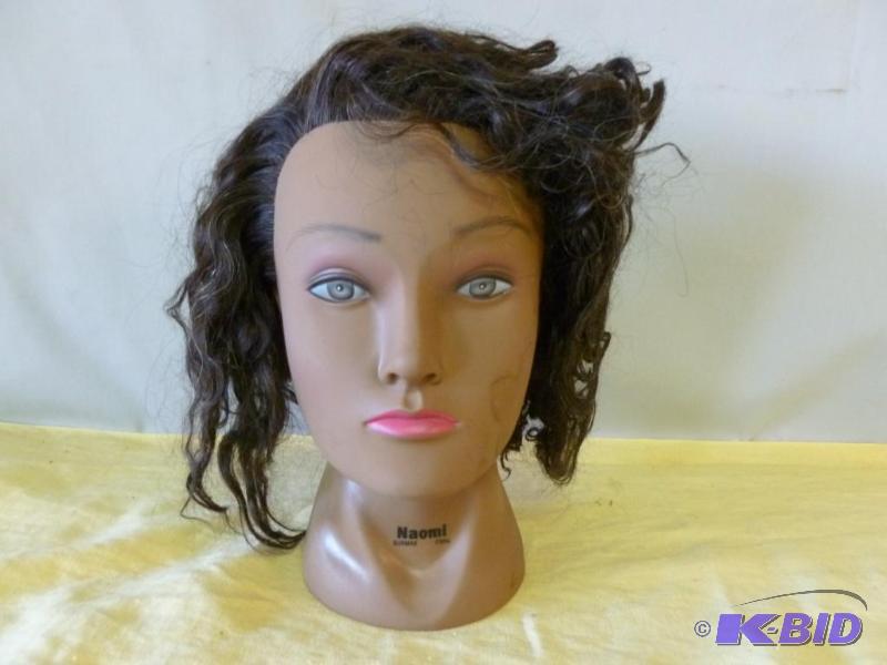 lot 12 image: Burmax beauty school mannequin&nbsptraining ...