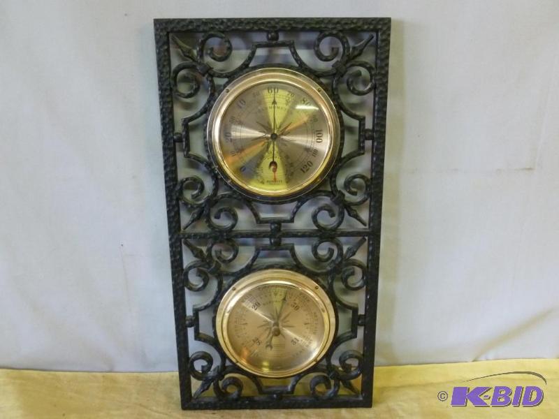 lot 33 image: Large Vintage Springfield wall weather dial t...