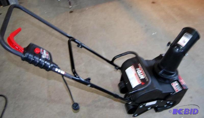 MTD 14&quot Electric Snowblower, manual chut...