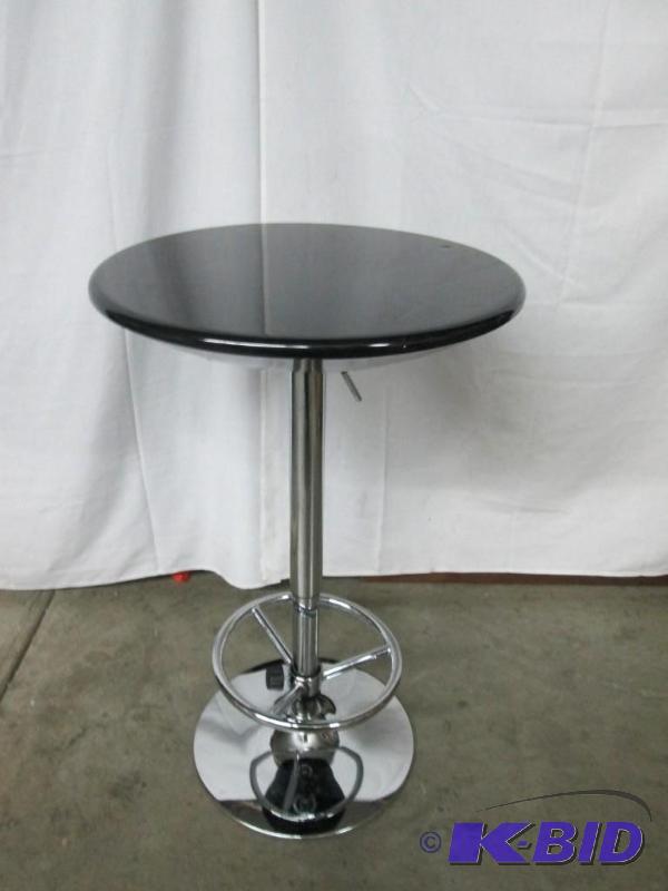 BO Luna Pub Table