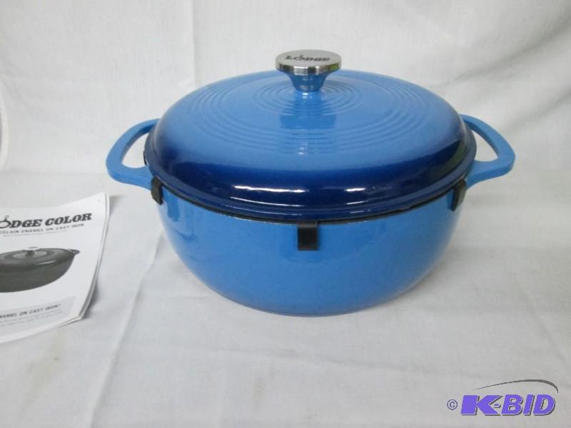 Lodge 6-Qt. Enamel Cast Iron Dutch Oven