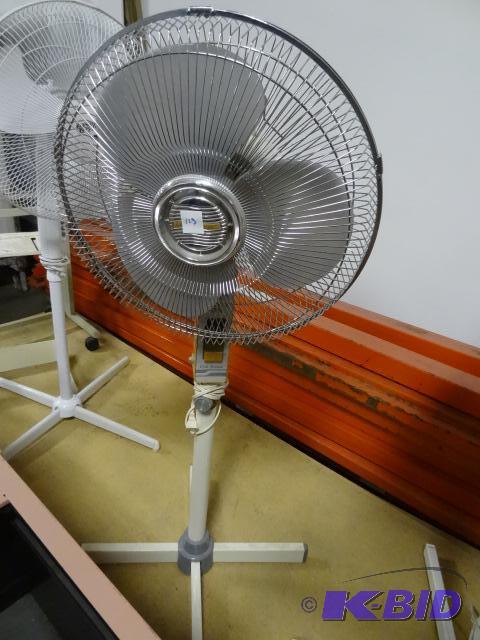 lot 123 image: Cool Breeze Pedestal Fan...