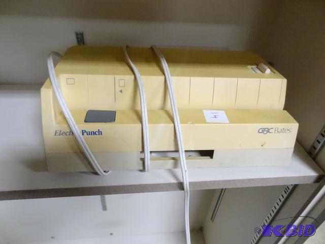 lot 14 image: GBC Bates Electric Punch...
