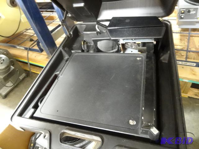 lot 161 image: Scotch 589 Portable Projector...