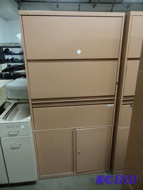 lot 189 image: Metal Office Cabinet 2 Doors on Bottom 2 Slid...