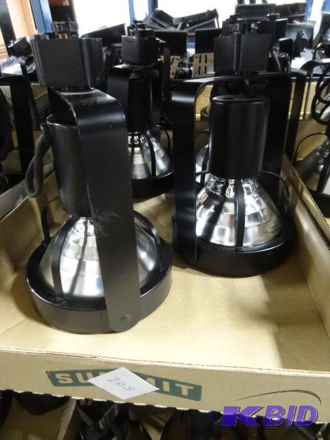lot 205 image: 4 Track Lights. E61883 V690...