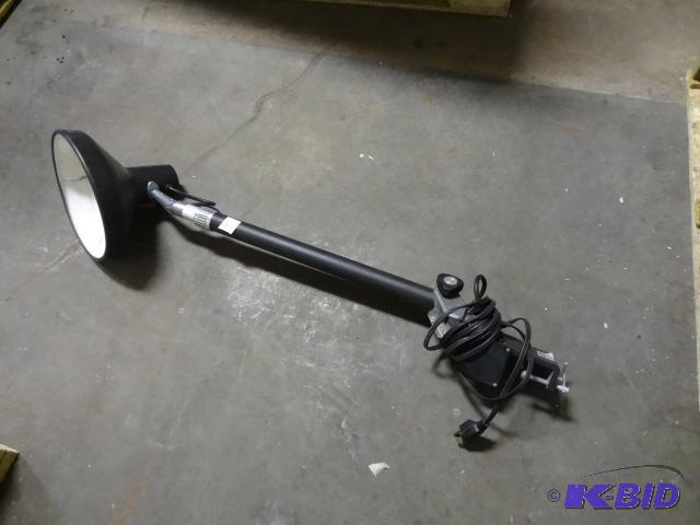 lot 242 image: Vemcolite Model VL-4 Desk Mount...