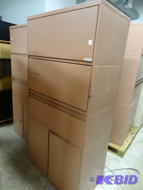 lot 34 image: Metal Office Cabinet 2 Doors on Bottom 2 Slid...