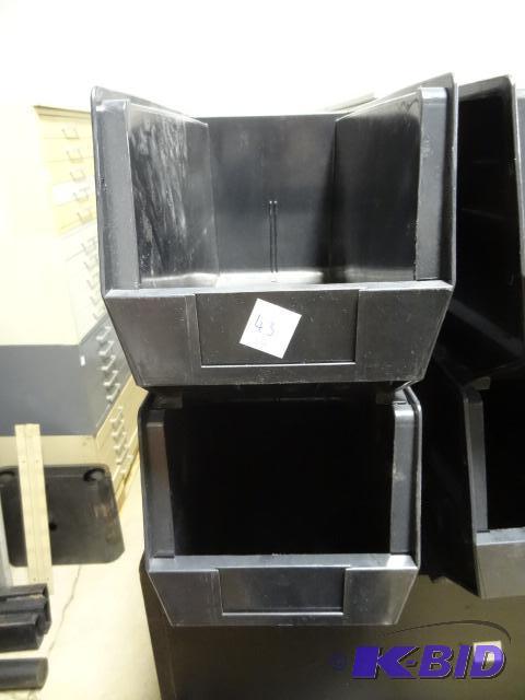 lot 43 image: Quarntum Sotrage Bin Ultra 265 8 X 18 X 9 Qty...