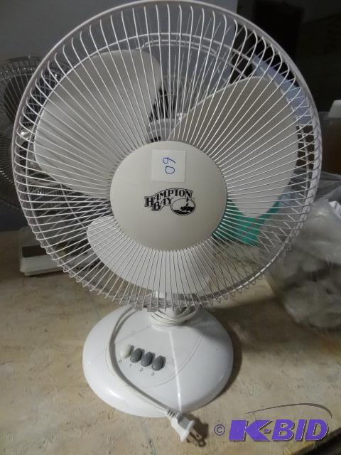 lot 60 image: Hampton Bay 12" Table Fan Works...