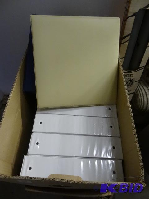 lot 88 image: 14 - 3 Ring Binders...
