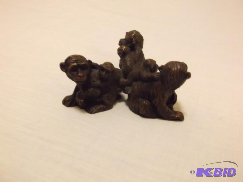 Cute heavy solid brass monkeys nice collecta...
