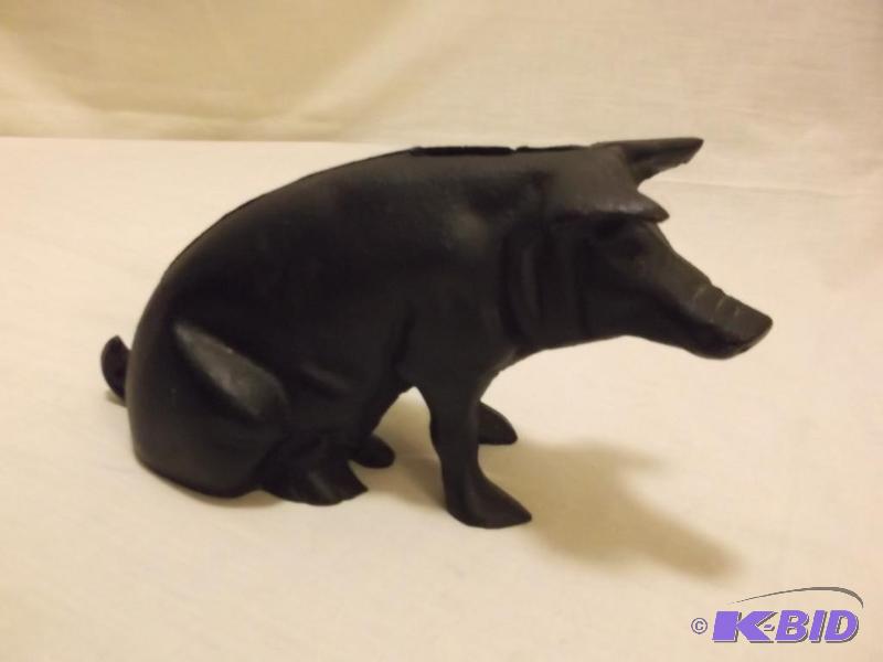 Large heavy cast iron pig bank 10&quot L x 3...