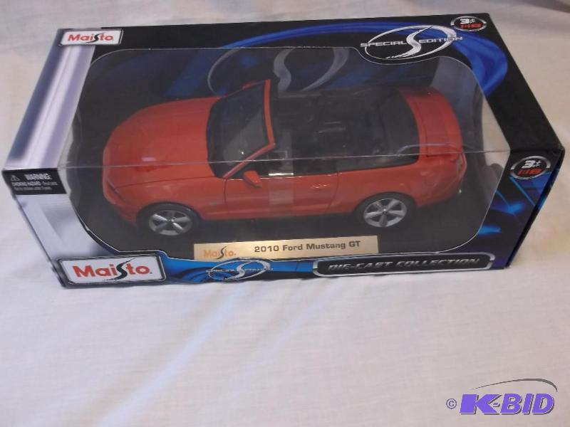 Collectable die cast Maisto 118 scale specia...
