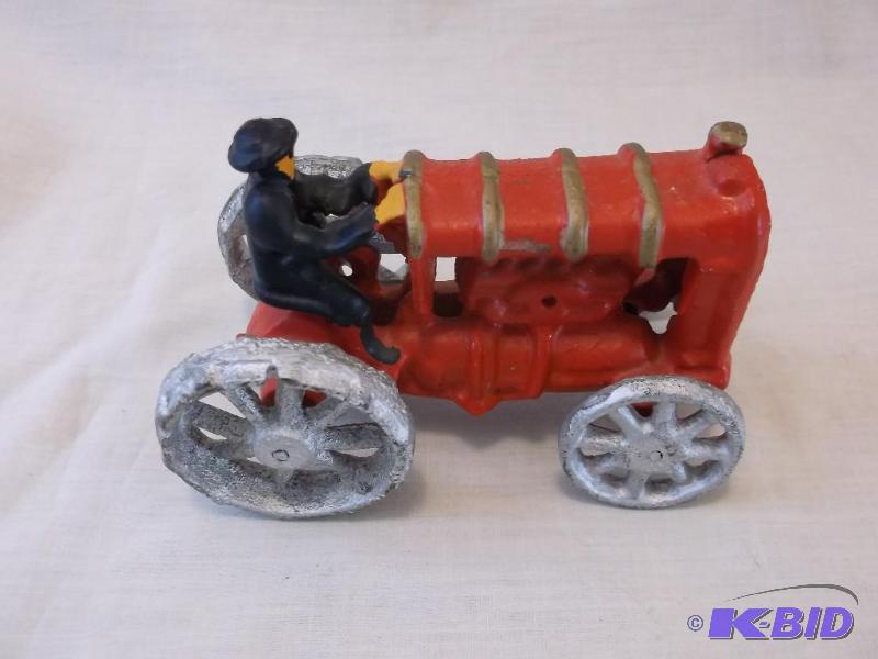 Collectable cast iron toy tractor 5&quot L x...
