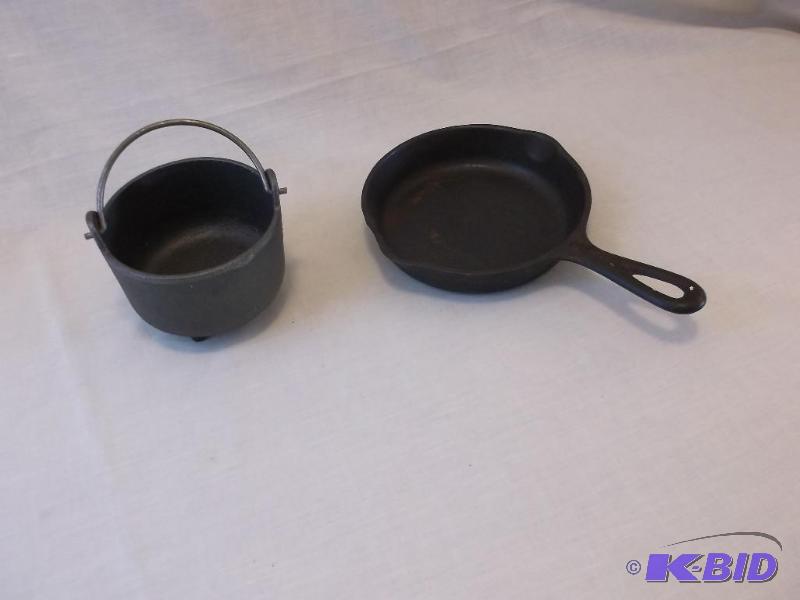 Lot with cast iron pot &amp frying pan both ...