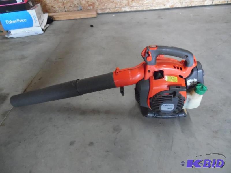 Leaf Blower