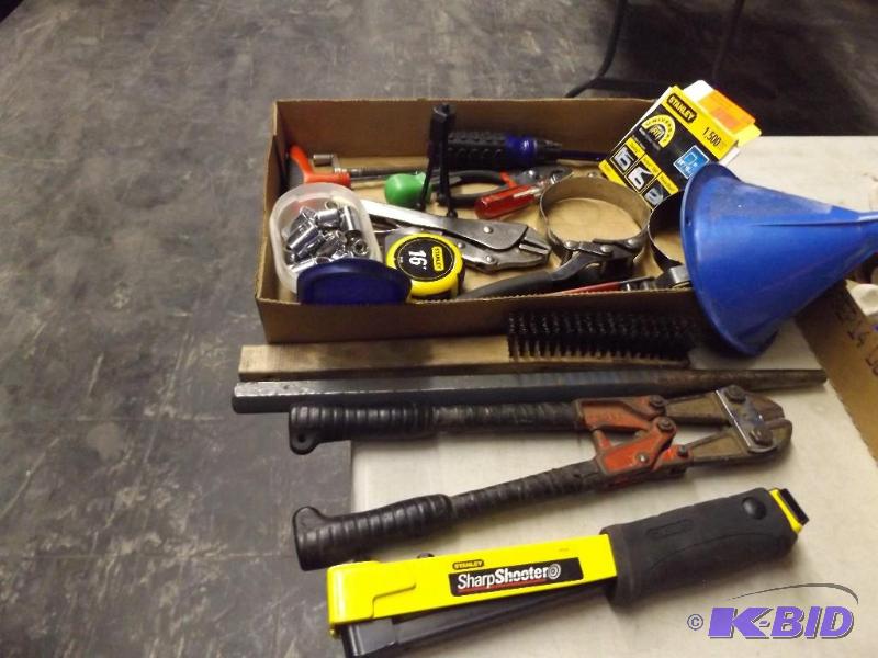 lot 274 image: Misc Tools - sockets, ice grips, stanley sharp shooter stapler, bolt cutters and mroe