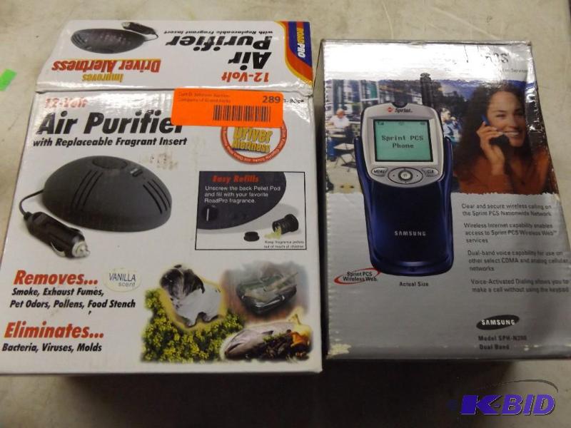 lot 289 image: Sprint phone and personal air purifier