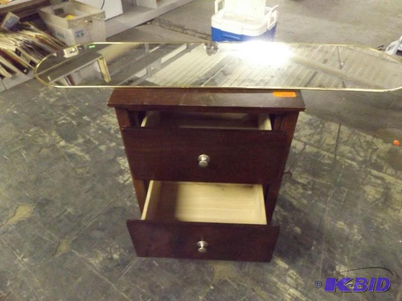lot 307 image: End Table, Mirror, Tall