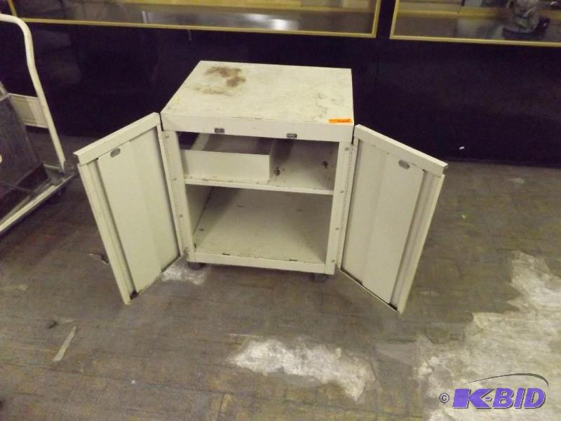 lot 325 image: Copier Cabinet