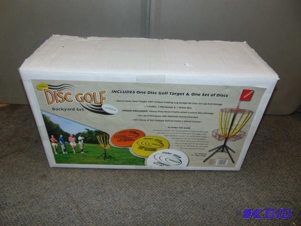 lot 21 image: Disc Golf Set   Appears to be NIB  Read box p...