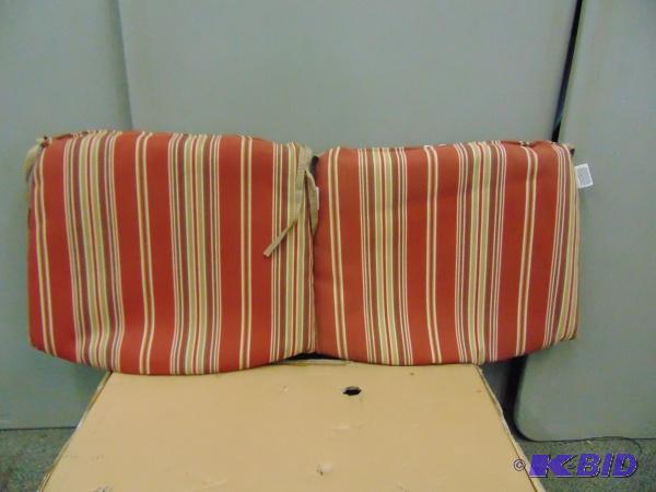 lot 41 image: Chair Cushions   Appear to be in newvery goo...