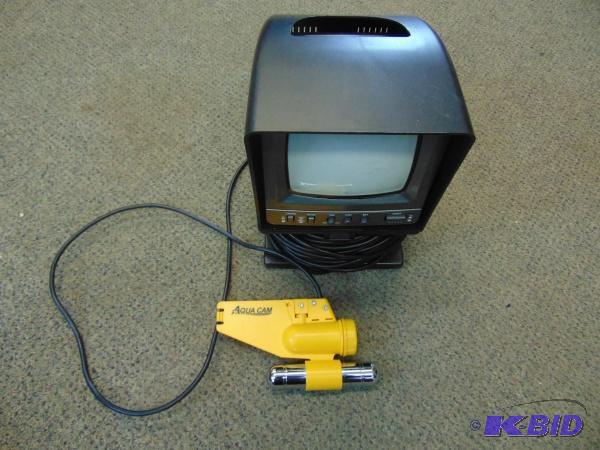 lot 47 image: Aqua Cam Underwater Camera   Comes with carry...