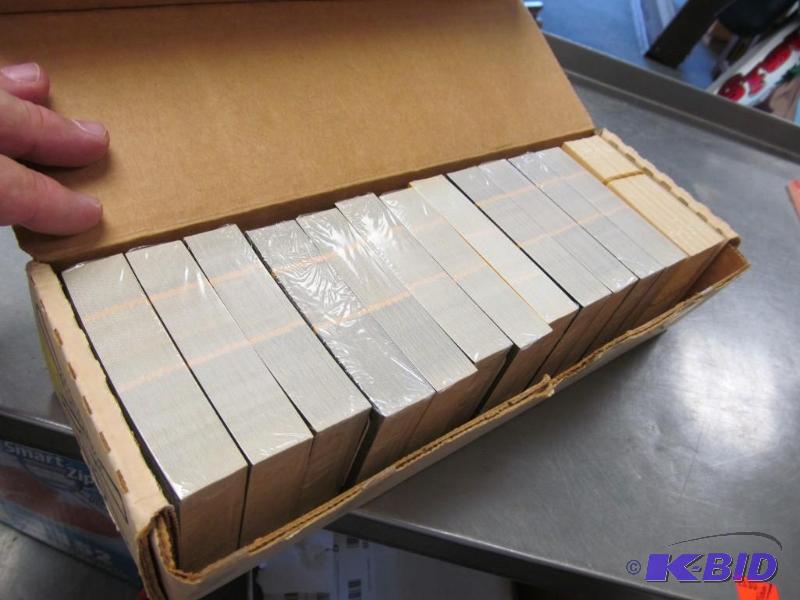 Box of 1987 Donruss Baseball Cards Unopened
