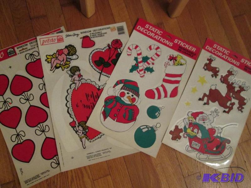 mixed lot of holiday window clings...
