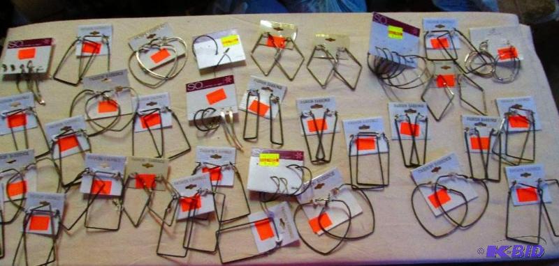 mixed lot of craft earrings...