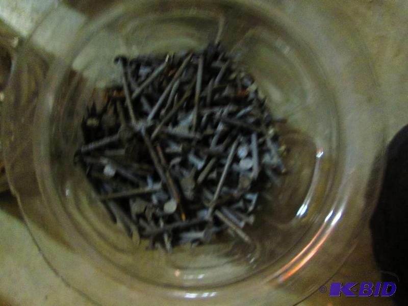 lot of staples for a staple gun, assorted fin...