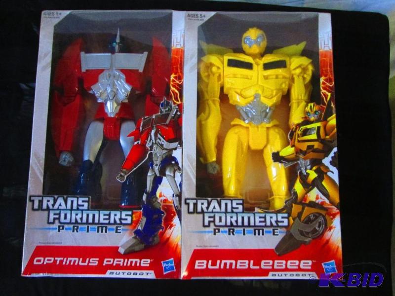 Transformers prime set of 2, Optimous prime a...
