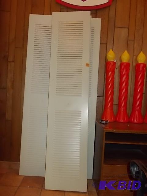 Metal Bi-Fold Closet Doors