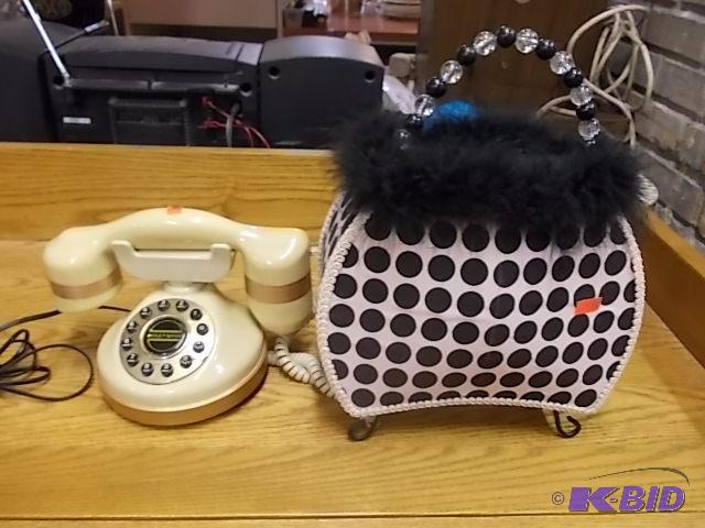 Phone, Lamp