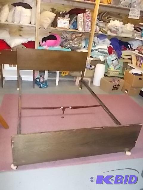Walnut Bed