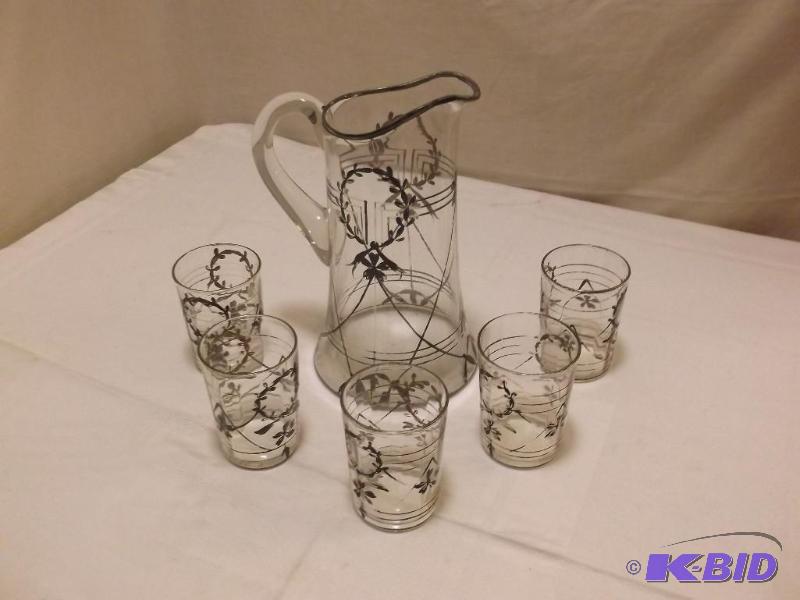 lot 13 image: Pitcher & glass set in great condition....
