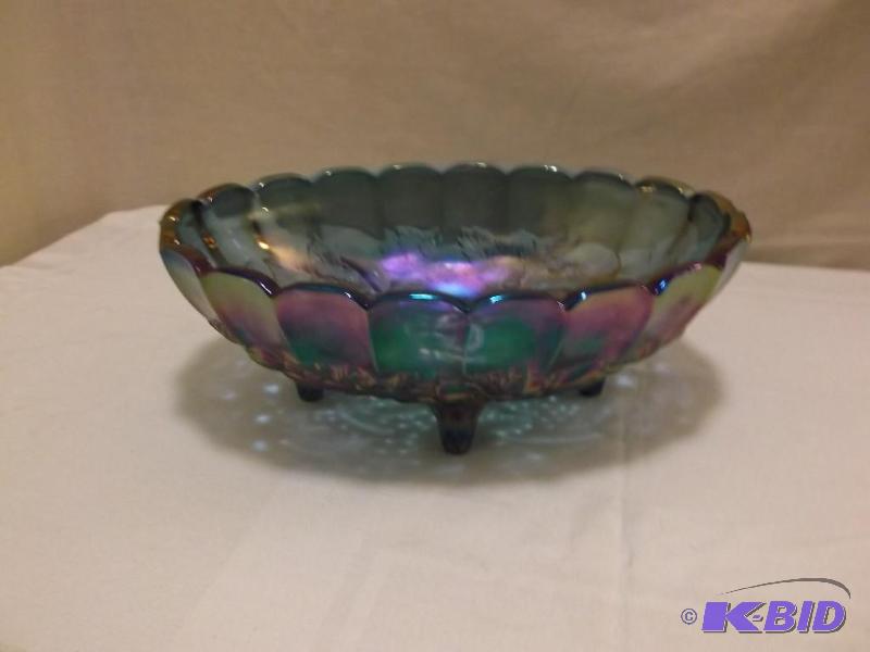 lot 19 image: Beautiful carnival glass fruit bowl in great ...
