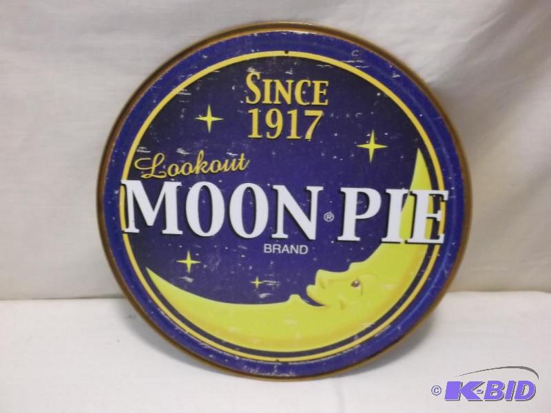 lot 32 image: Collectable Moon Pie sign, measuring 11 34&q...
