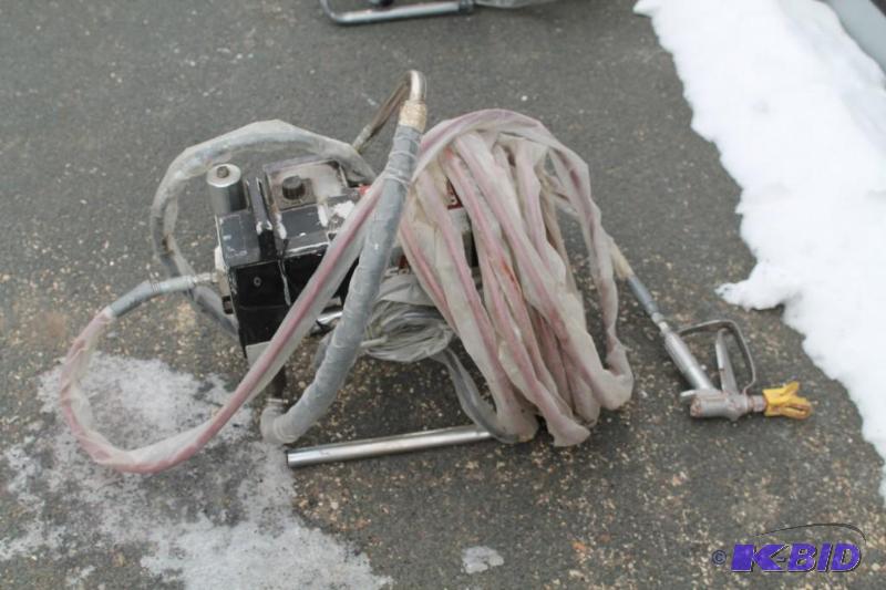 lot 18 image: Airless Paint Sprayer Rent A Spray Plus Bran...