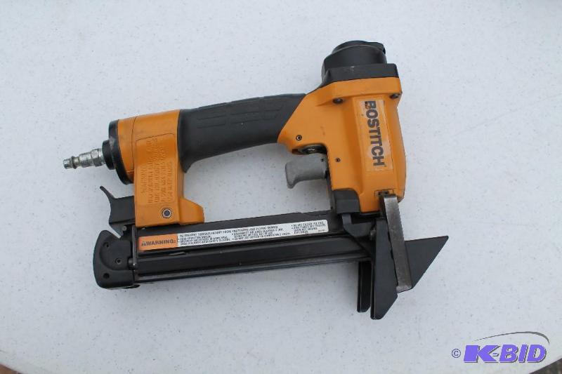 lot 20 image: Stapler Air Floor &nbsp14" - 12"...